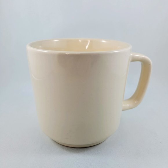 Maple Leaf Ellen Degeneres Love Mug Cup Coffee Tea 16oz Red Cream Valentine’s - Picture 5 of 10